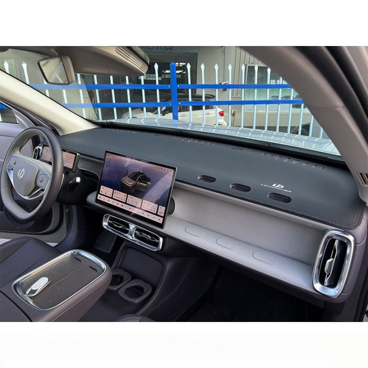 Dashboard Cover Mat for Leapmotor B10