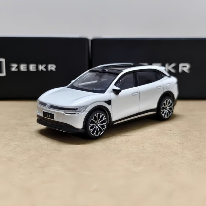 Zeekr 7X 1:64 Diecast Model Car