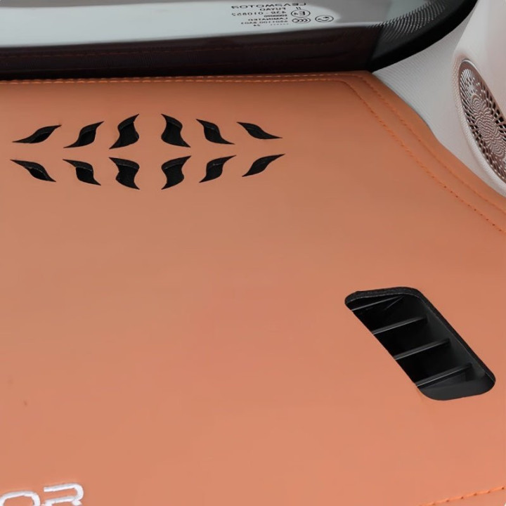Dashboard Sun Shield Mat for Leapmotor C10