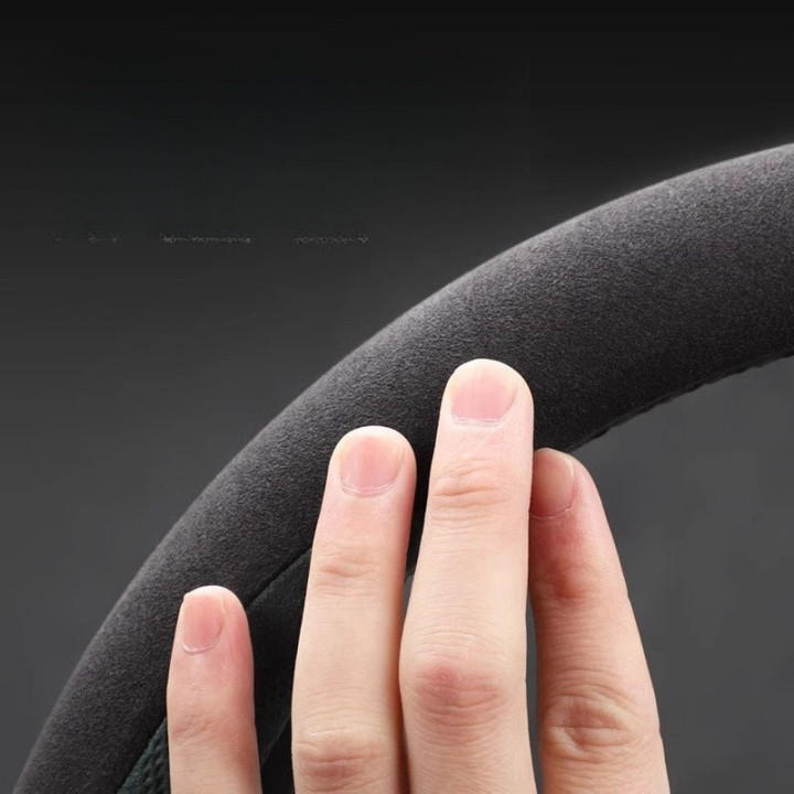 Premium Leather Steering Wheel Cover for Zeekr 7GT / 7X