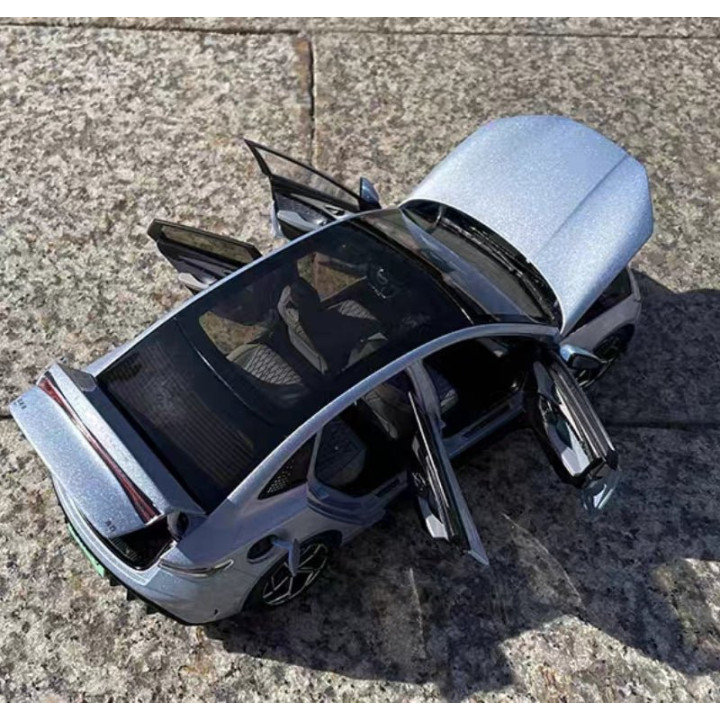 BYD Collector's Edition 1:18 Alloy Model