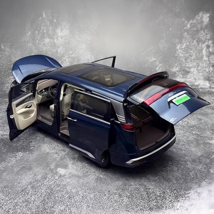 BYD Collector's Edition 1:18 Alloy Model