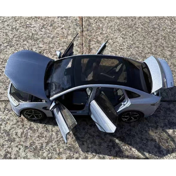 BYD Collector's Edition 1:18 Alloy Model