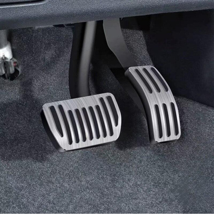 Brushed Aluminum Performance Pedals for Geely