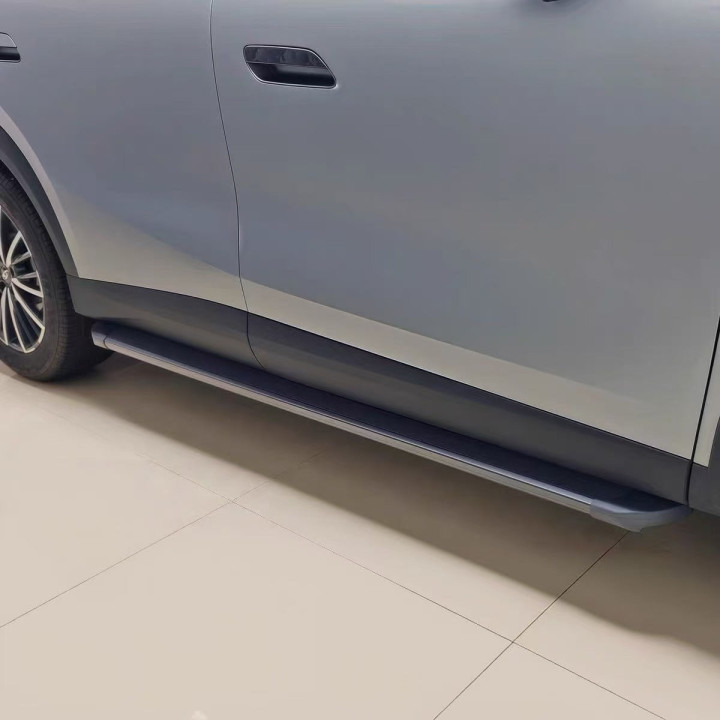 Stopnie boczne aluminiowe do Omoda 7 – zdjęcie 2
