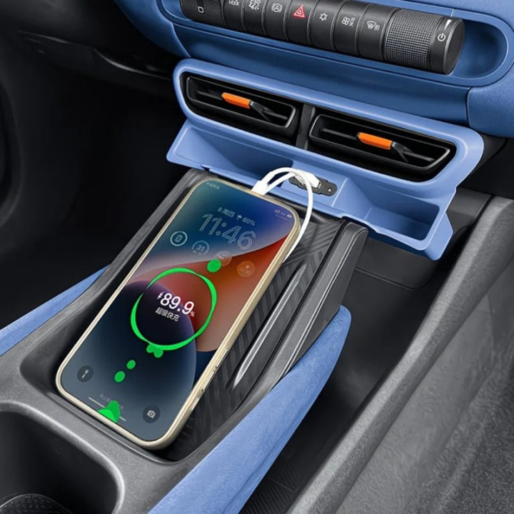 Organizer przy nawiewie z USB – BYD Dolphin Surf – zdjęcie 4