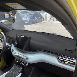 Mata przeciwsłoneczna na deskę rozdzielczą do BYD Dolphin Surf