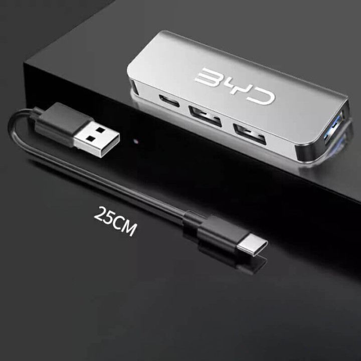 Hub USB 4-w-1 z ładowarką do BYD – zdjęcie 3